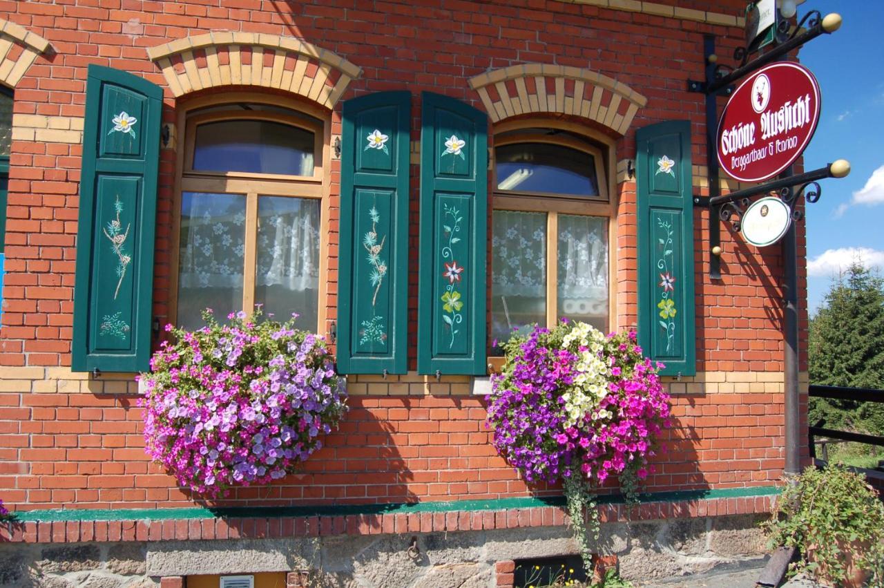 Berggasthaus & Pension Schoene Aussicht คลินเงนธาล ภายนอก รูปภาพ