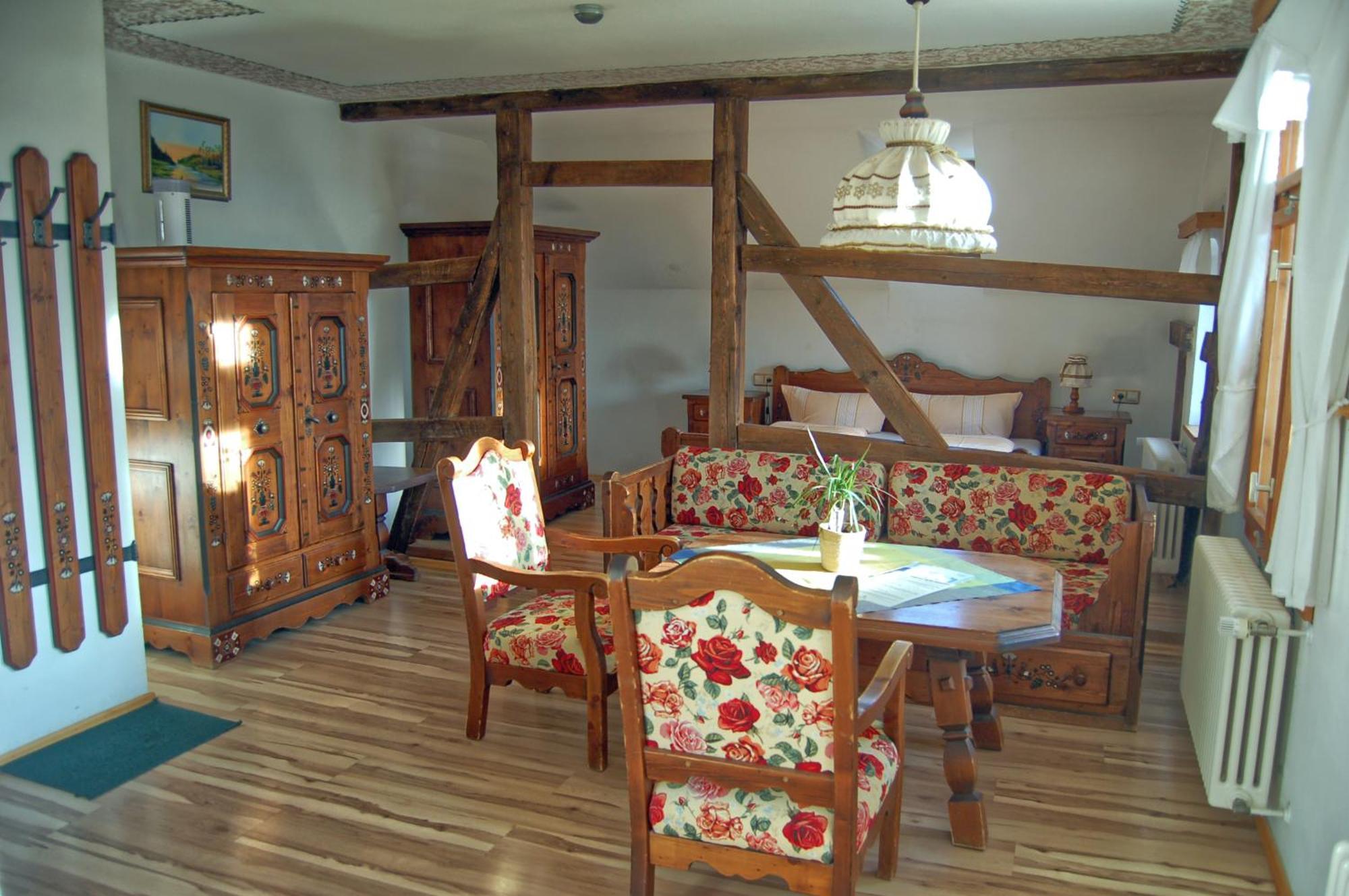 Berggasthaus & Pension Schoene Aussicht คลินเงนธาล ห้อง รูปภาพ